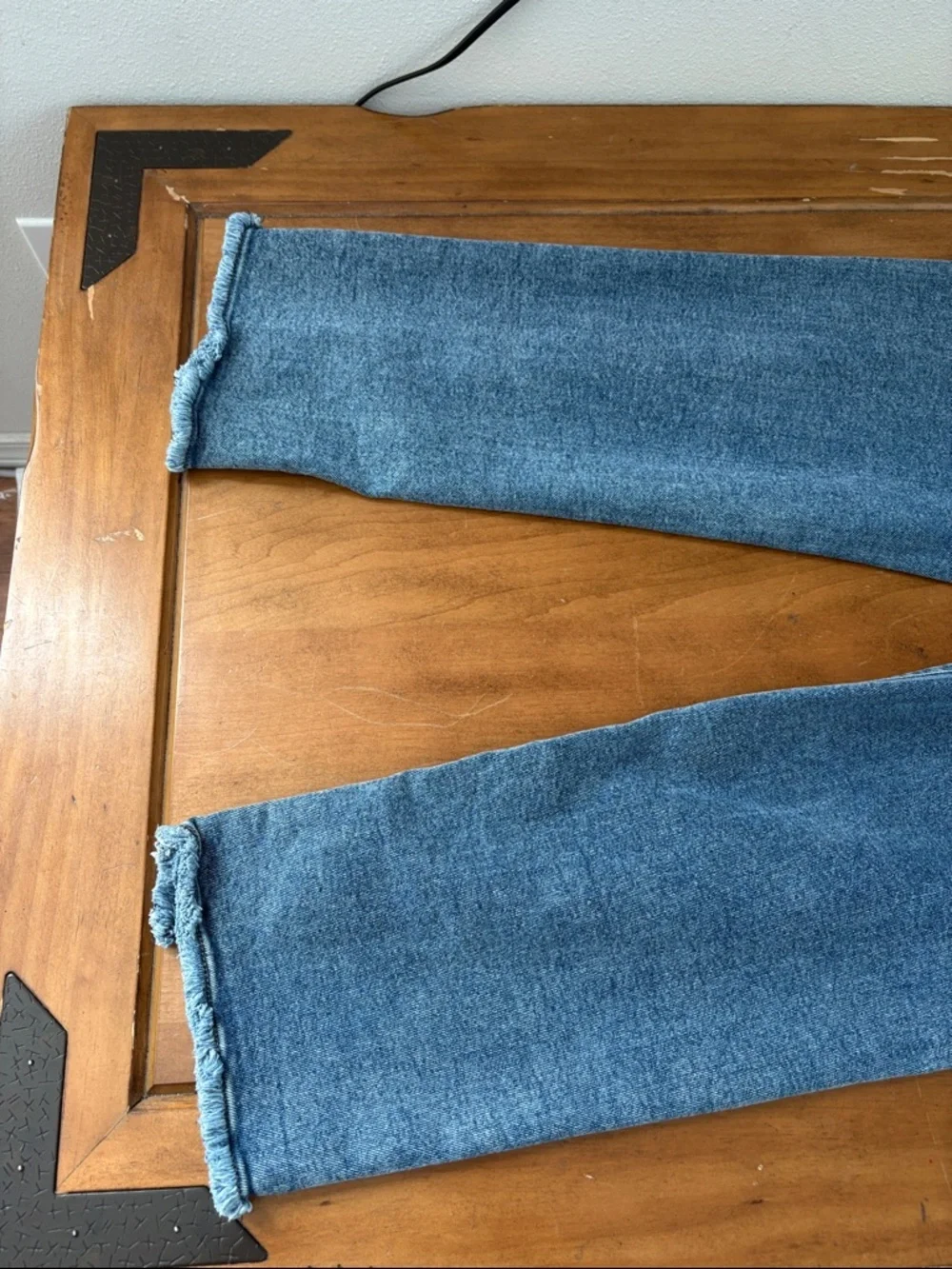 Democracy NWT AbSolution High Rise Medium Wash Straight-Leg Jeans Size 10